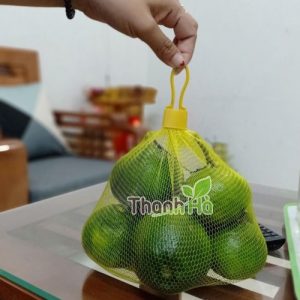 Mua túi lưới ở đâu dài 25cm kèm móc đựng hoa quả - 1kg Mua túi lưới ở đâu dài 25cm kèm móc đựng hoa quả - 1kg