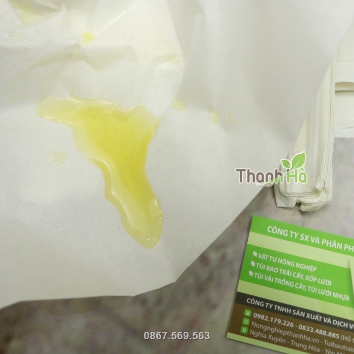 Túi được làm từ giấy pha nilon có khả năng chống nước tốt Túi được làm từ giấy pha nilon có khả năng chống nước tốt